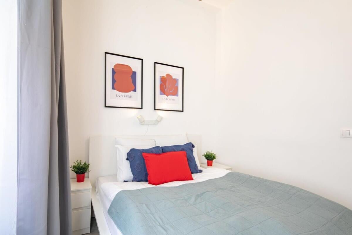 Apartment Explore From Budapest